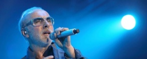 Dino Merlin priredio spektakl, napunio i zagrebačku Arenu 