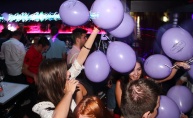 Dok Mystique luduje, Ivana Paris sa curama slavi u VIPu rođendan