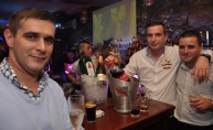 Urnebesna proslava godišnjice u Acapulcu
