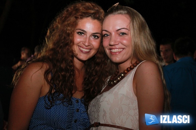 Modna revija u Phanas beach baru
