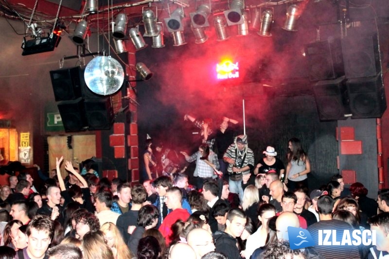 I wanna dance... oh, yes! Klub Uljanik, Pula