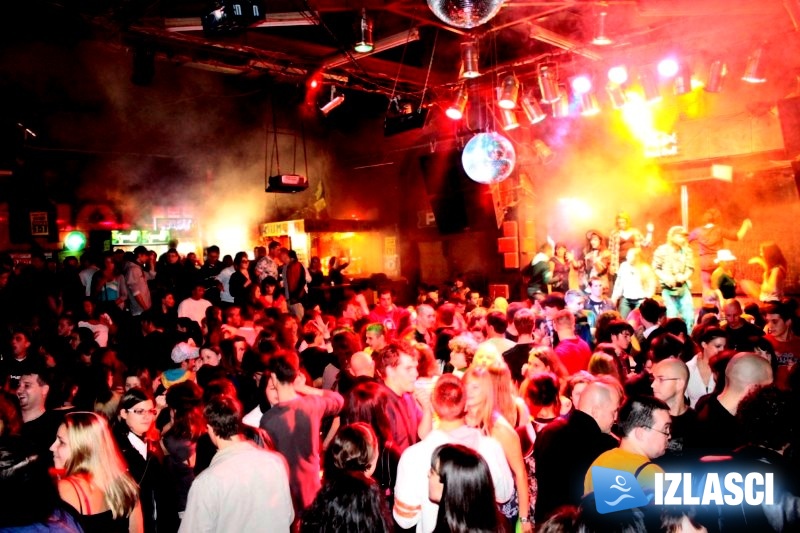 I wanna dance... oh, yes! Klub Uljanik, Pula