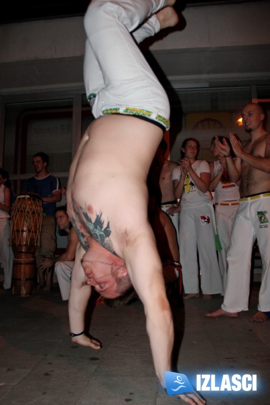 Capoeira night u Maat baru