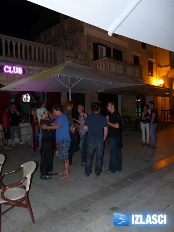 Ekplozivno dobra zabava u San Antonio Clubu