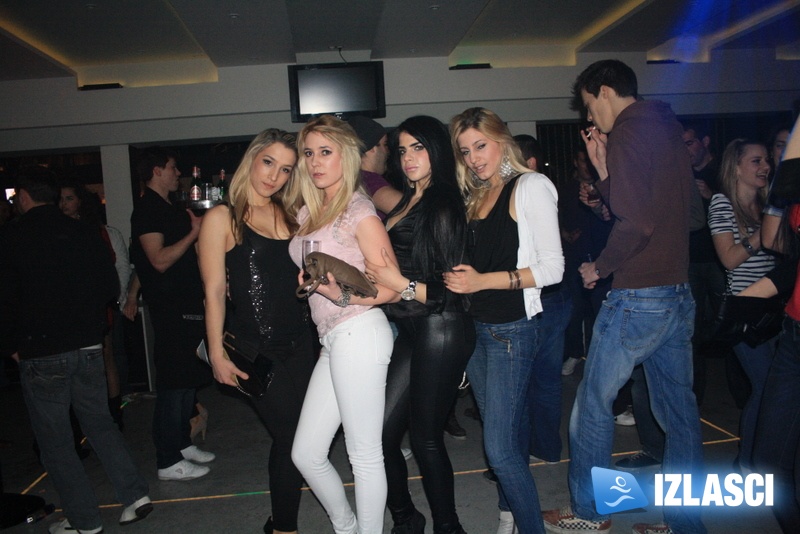 Hitch bar
