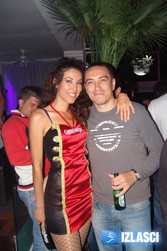 Gdje je Captain Morgan tu je party! Cocomo, Novalja