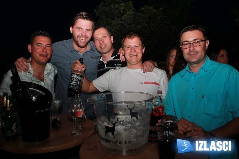 Otvorenje Phanas beach bara