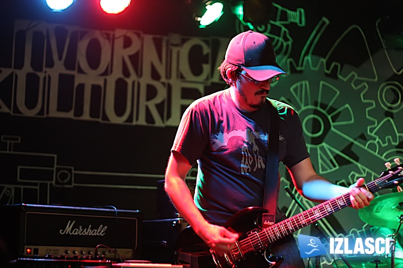 Odličan koncert Petrola i Man Zero u Tvornici