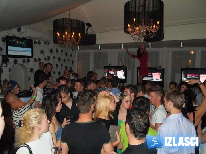 Absolut Greyhound UMAGINATION w. Axwell, Chuckie, Koyu