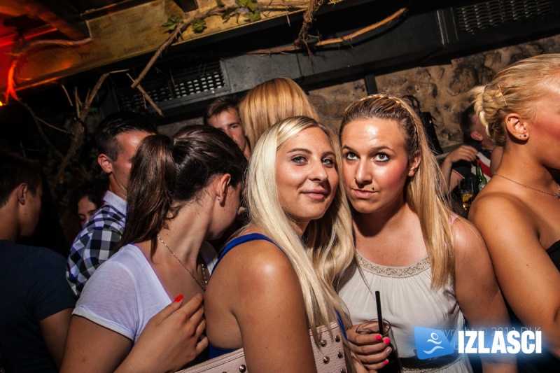Balkan party u prepunoj Jungli sa najboljim komadima