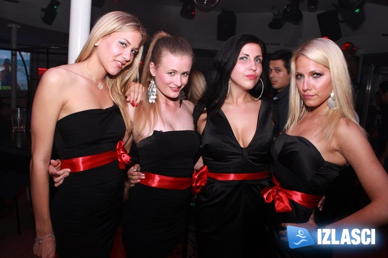 Club Plava subotom