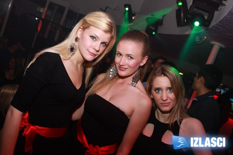 Club Plava subotom