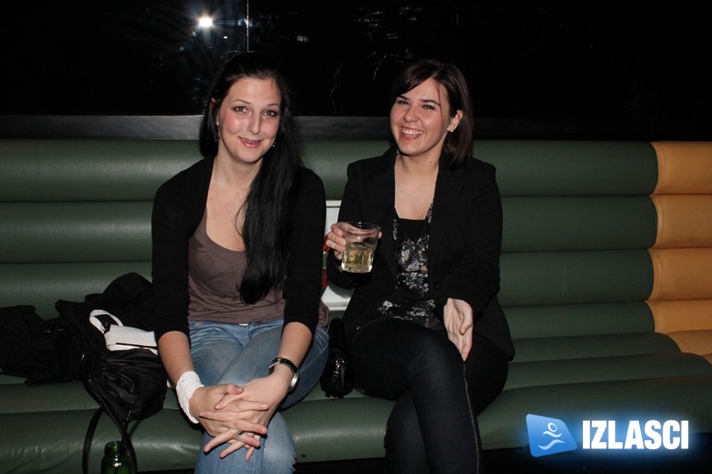 Tko mari za predavanja? - Johnnie Walker pub