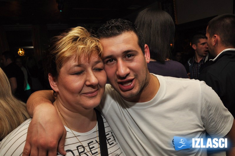 After party nakon klapskog spektakla u Maat baru