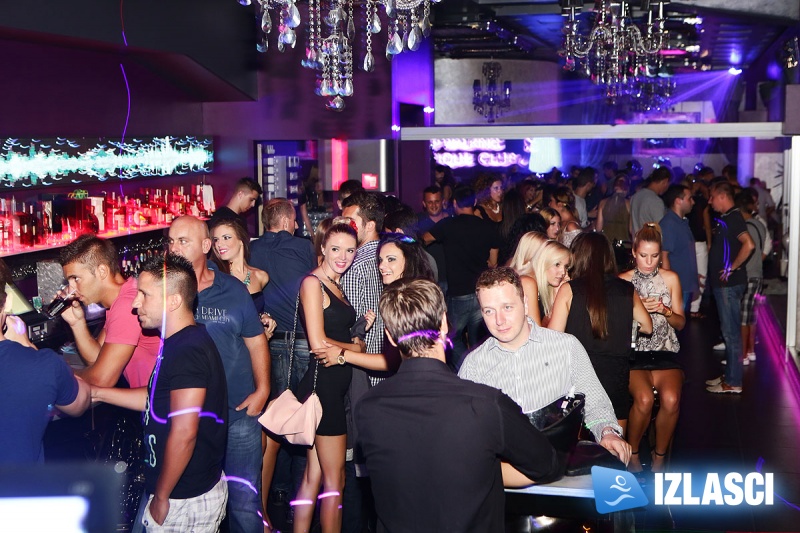 Novootvoreni riječki klub Mystique prepun riječkih ljepotica