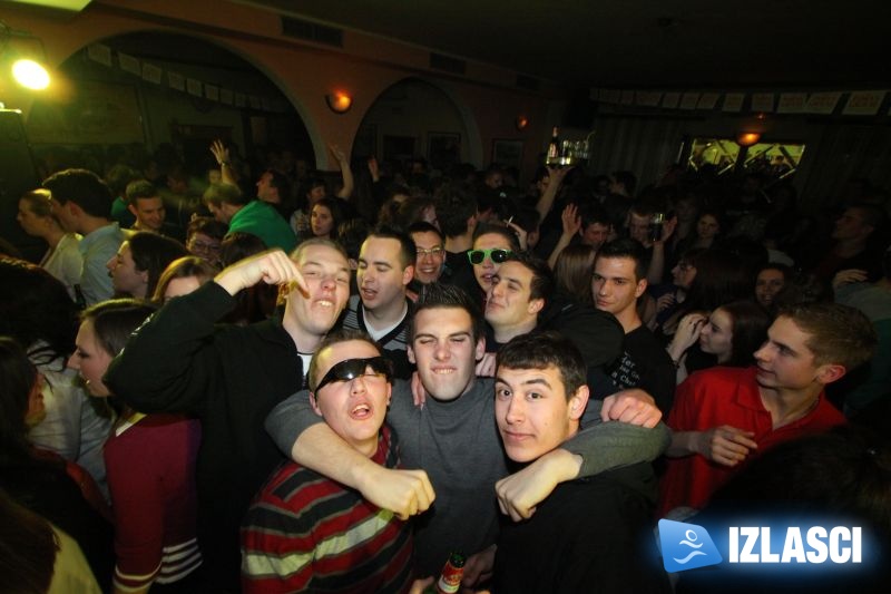Odličan koncert Night Expressa u Merikane baru