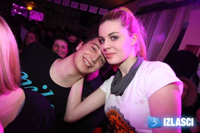 Odličan koncert Night Expressa u Merikane baru