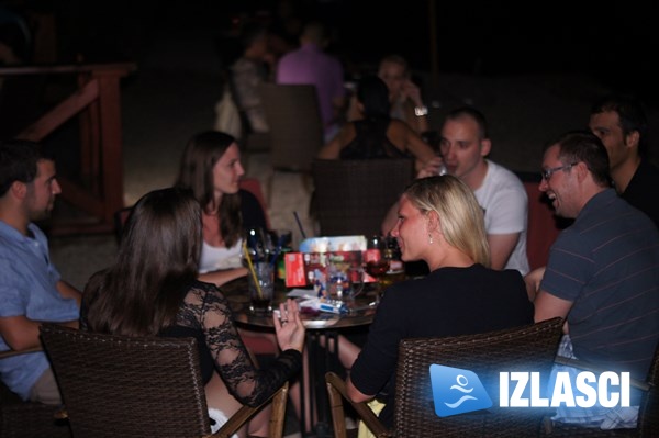 Otvorenje beach bara Baza u Puntiželi
