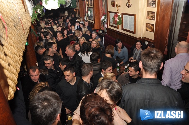 Phanas pub pred Silvestrovo
