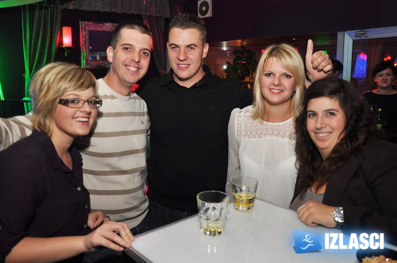 Rasplesana subota u Mystique clubu.