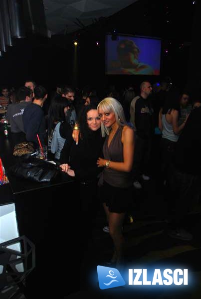Blackout Lounge ludilo u klubu A2