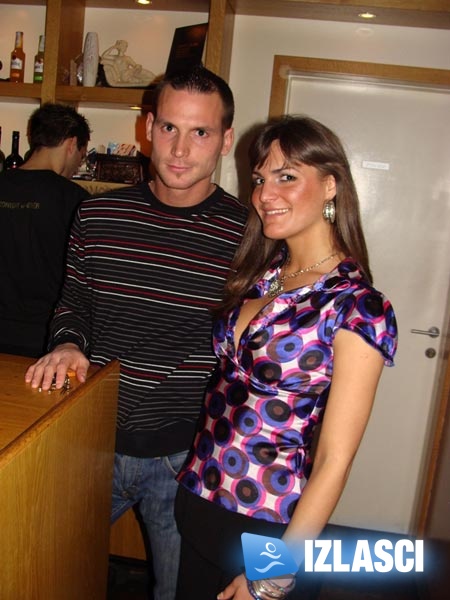 Izlazak u Maat bar