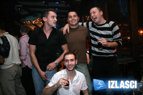 Subota u gradu (Lake City, Piranha, Petica)
